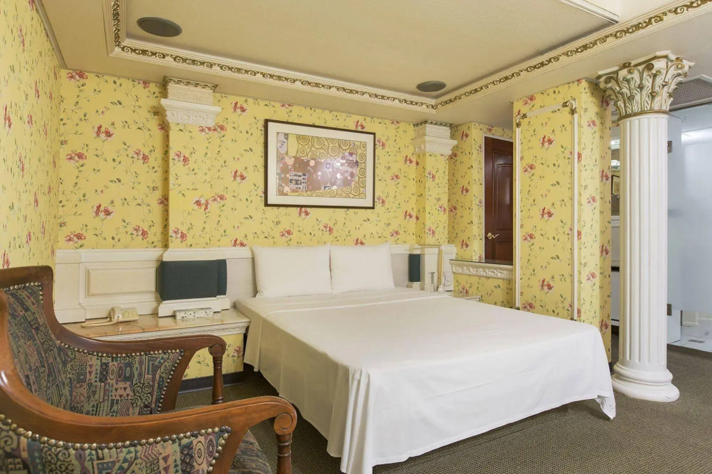 Wing Hotel