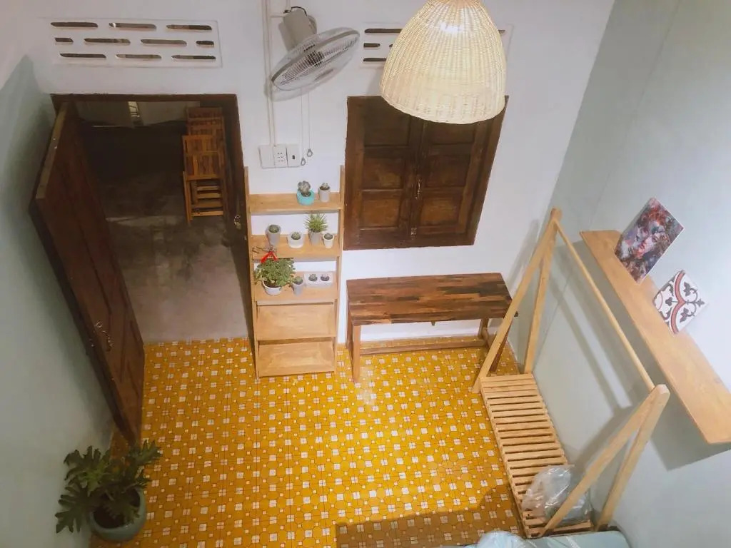 Den House