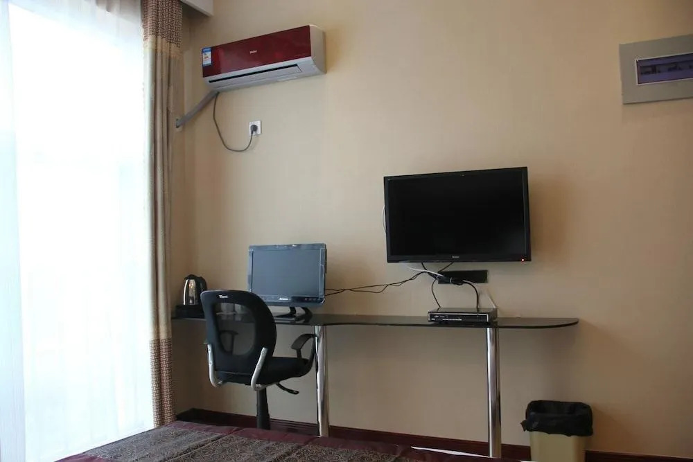 Super 8 Hotel