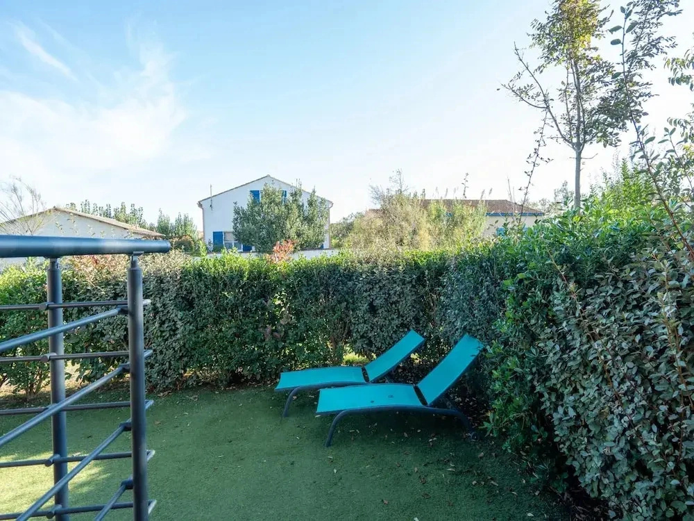 Charming Villa by Serignan Beach