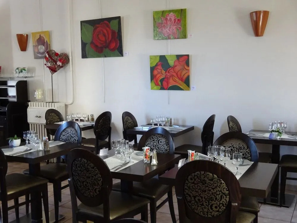 Hotel Restaurant Le Castel Fleuri
