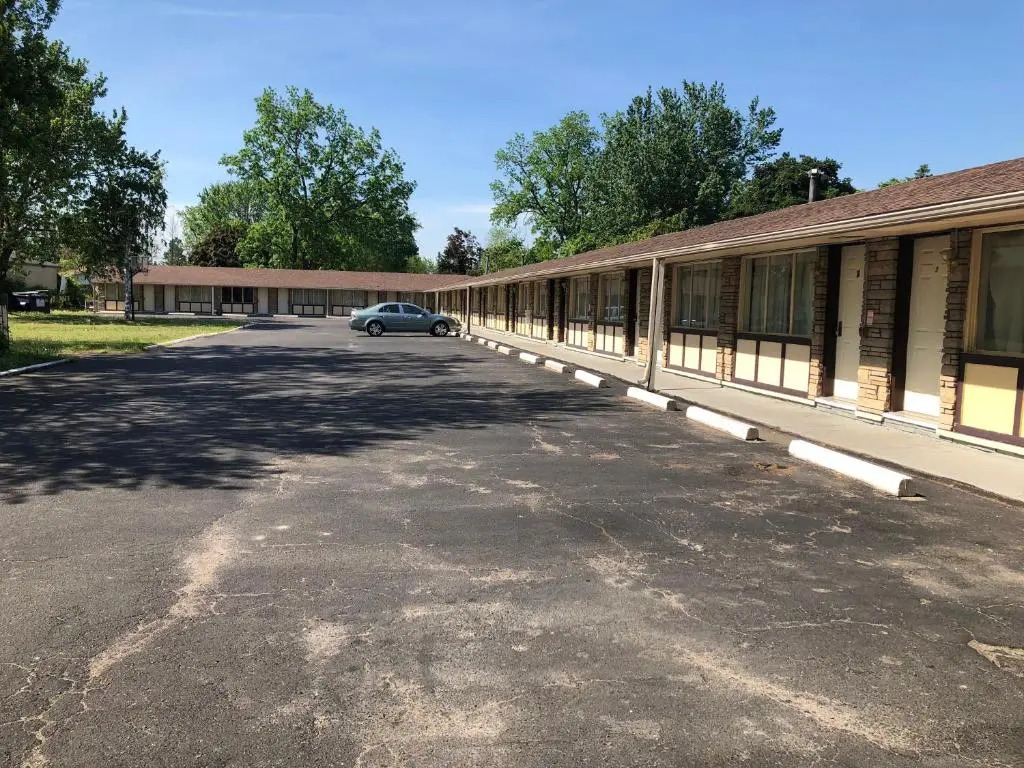 Grand Motel