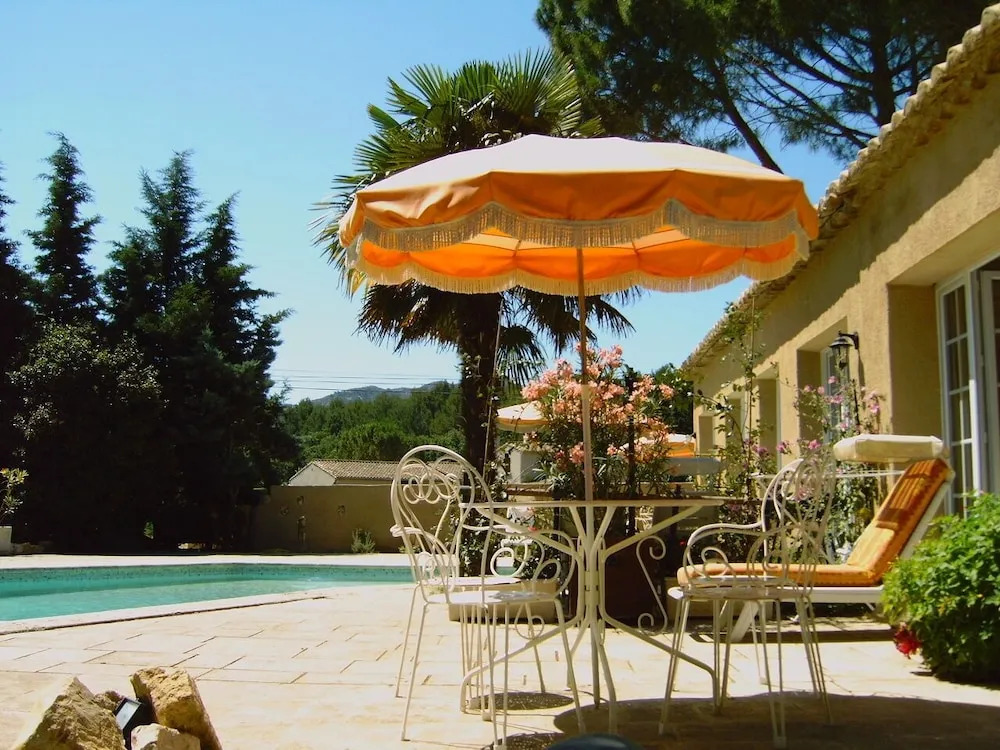 Gites Climatisés Piscine Chauffée La Balancelle