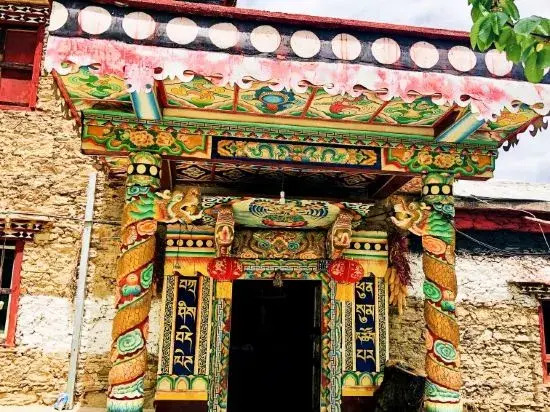 Bobocuo Tibetan Hostel