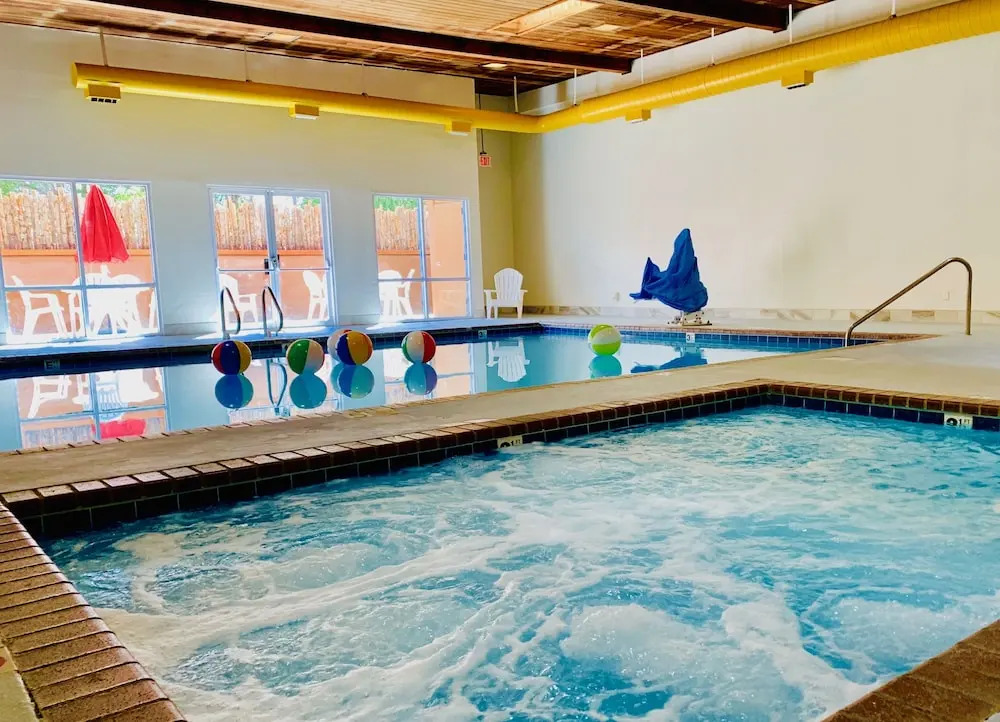 Ramada Taos