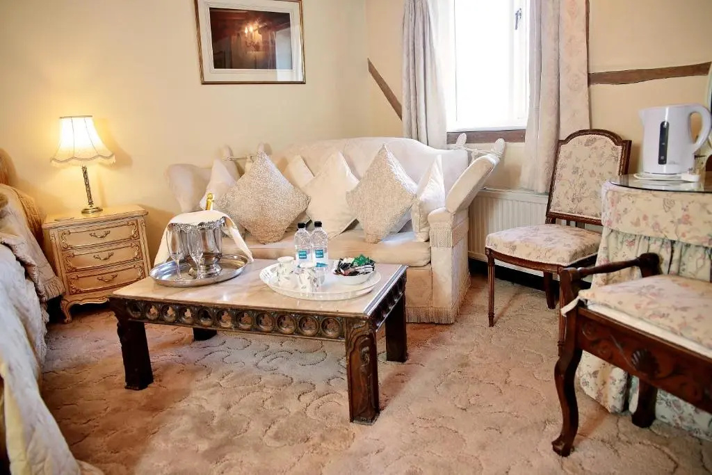 The Inglenook Hotel
