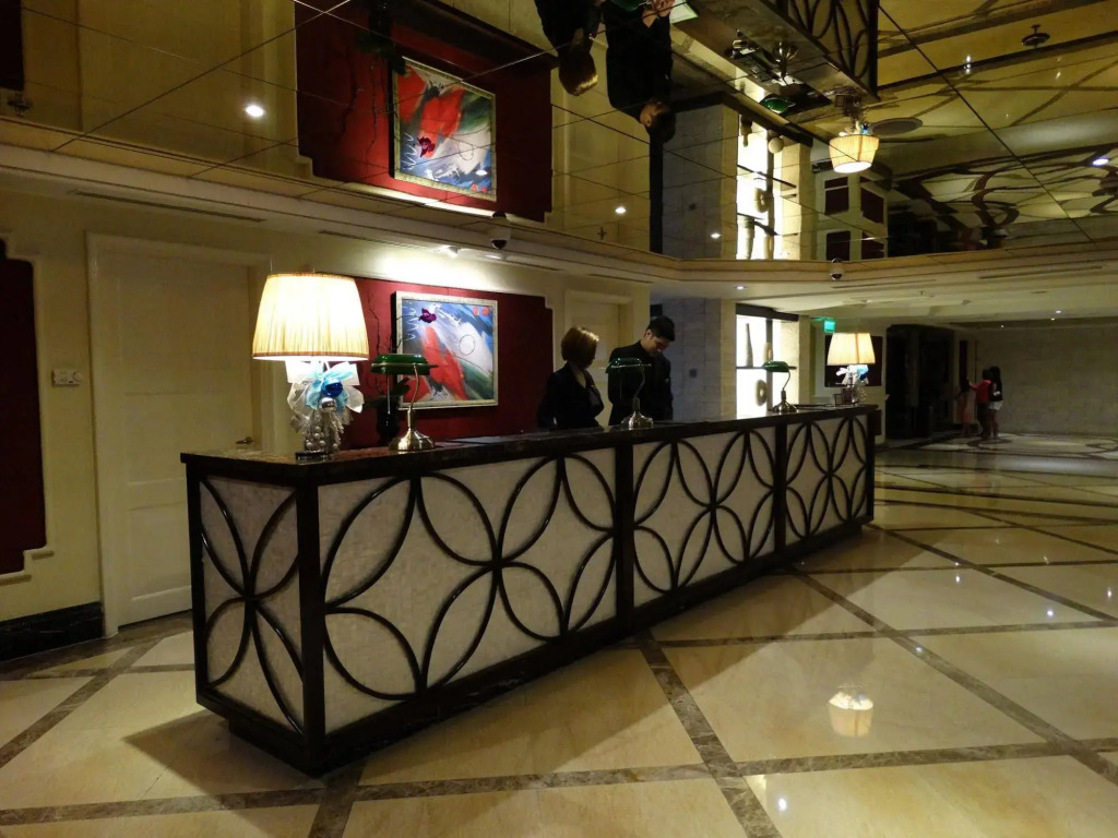 Maxims Tower