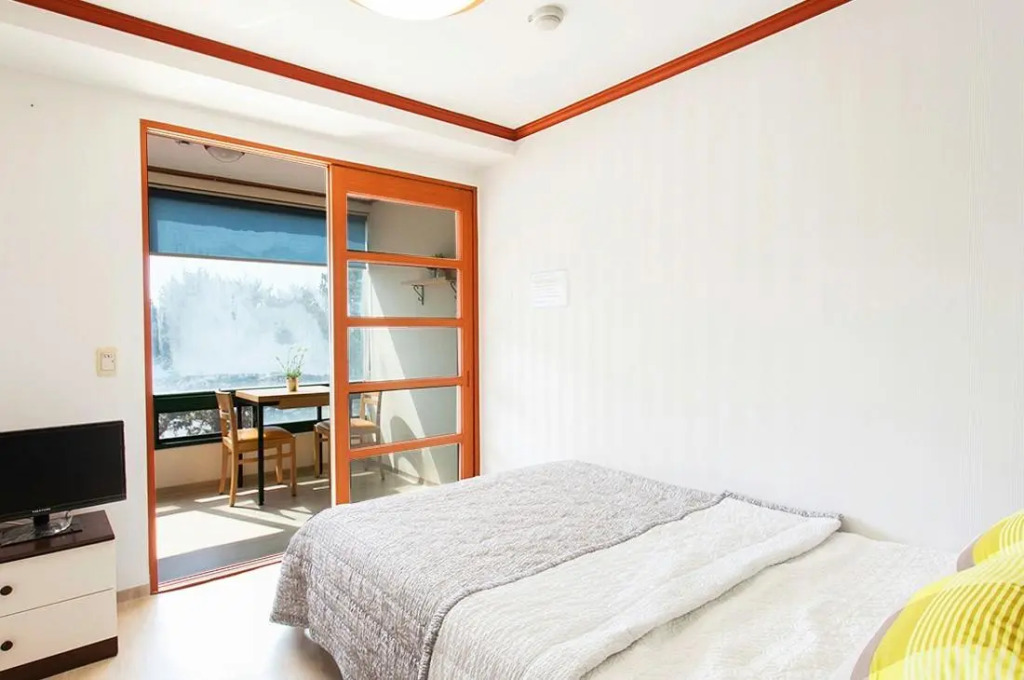 Geojae Oedo House Pension