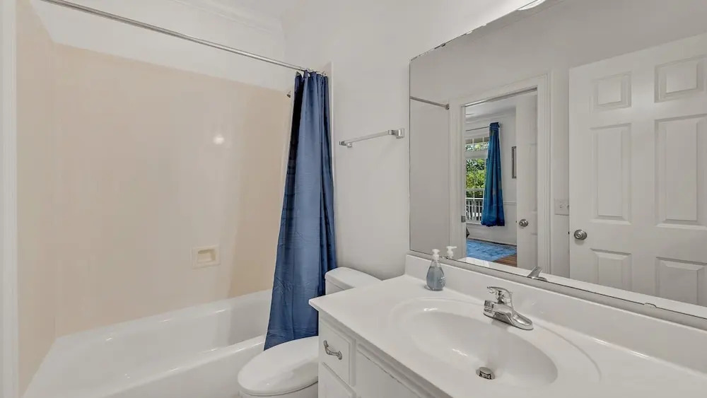 Tranquil Beach House Conveniently Located Near The Ocean Beach Retreat 5 Bedroom Home by Peace Vacations