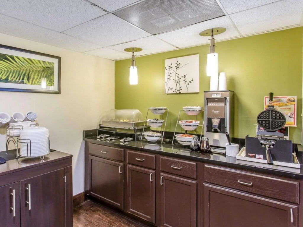 Studio 6 Suites - Knoxville, TN - Downtown