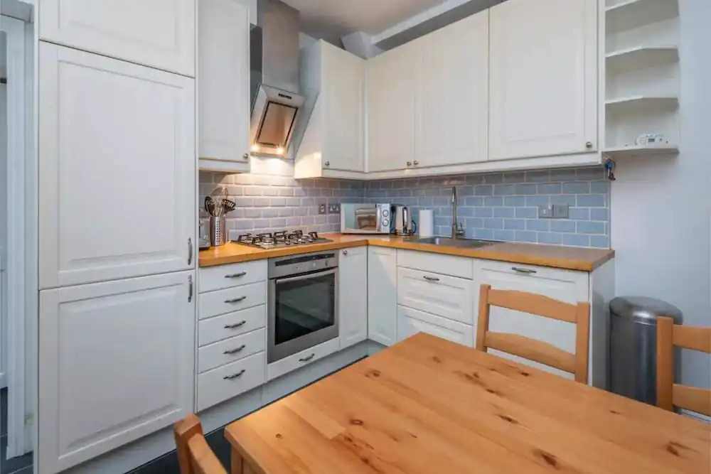Ground Floor Apartment - Private Garden