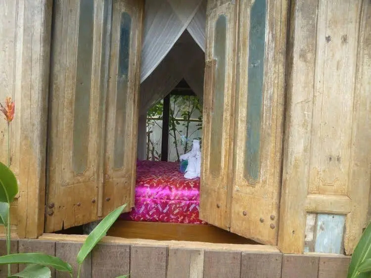 Tanggal Merah Guest House