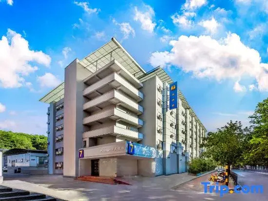 7 Days Premium Hotel (Guiyang Qingshui River Road Jinjiang Road Double Subway Station)