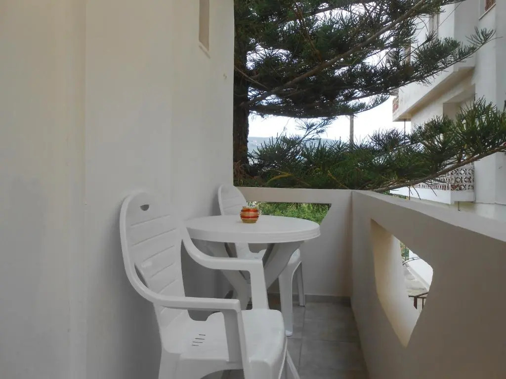 Frossos Apartments