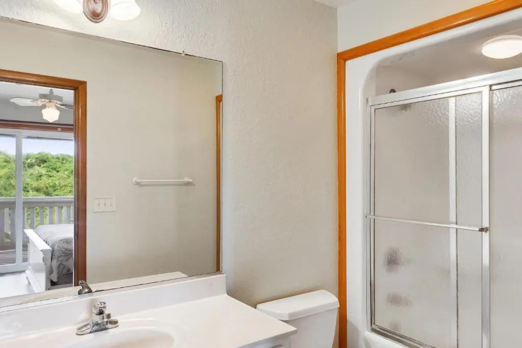 6175 - Longview Cottage