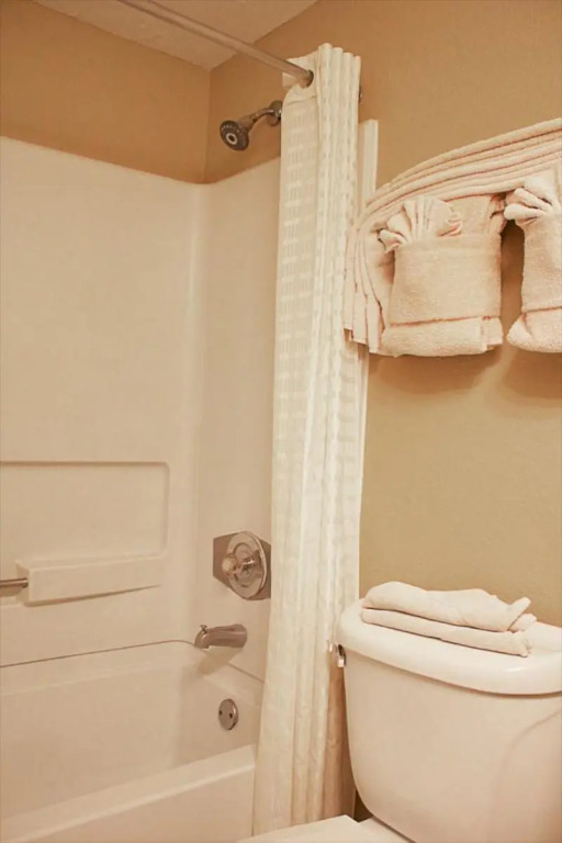 Enclave Suites, a Sky Hotel & Resort