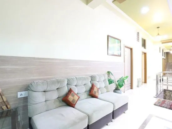 Hotel Ronak Royal