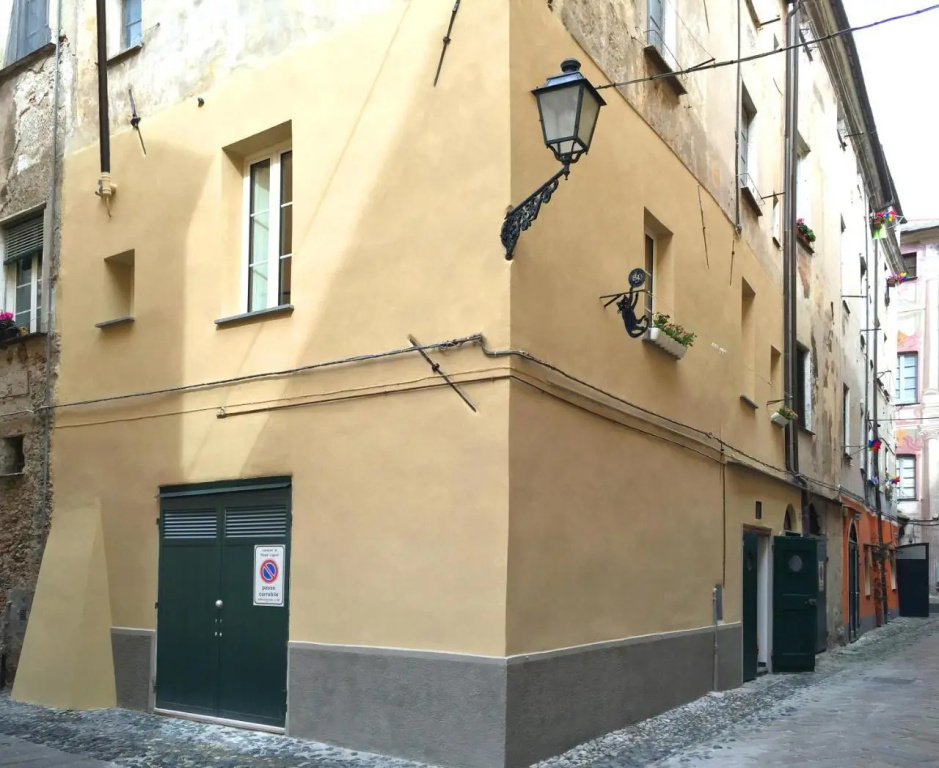 G30 Finalborgo Lodgingn Bike Box