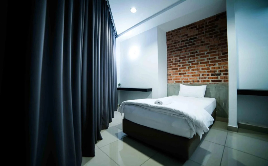 Bizz Hotel