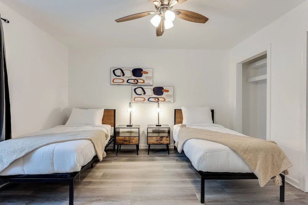 Elegant Atlanta Home - Self Check-in