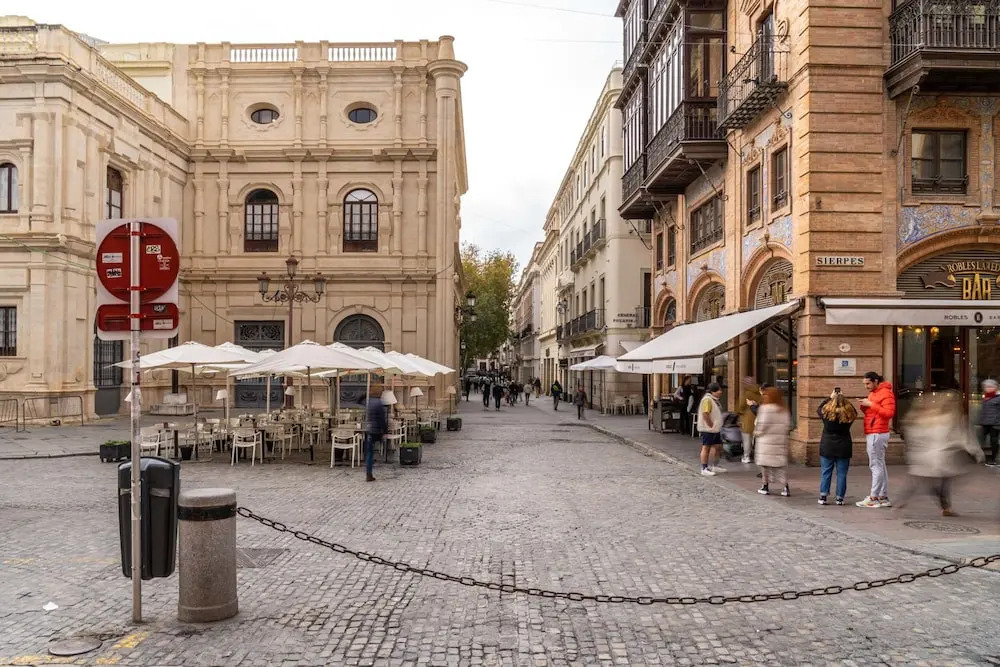 Limehome Sevilla Calle Granada