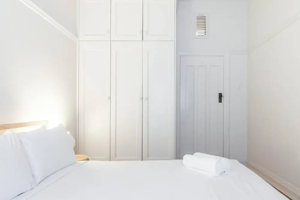 Spacious Art Deco Apartment in Darlinghurst