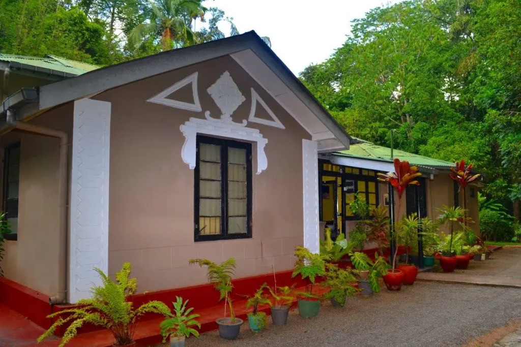 Ivy Banks Anniewatte Guest House