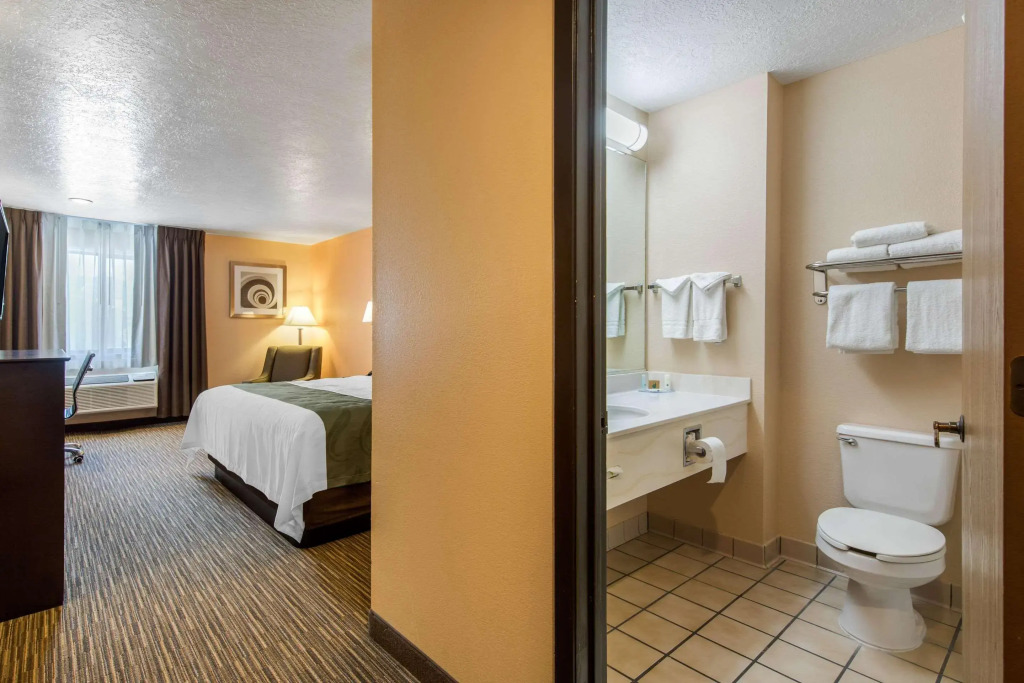 Quality Inn & Suites Albuquerque North near Balloon Fiesta Park