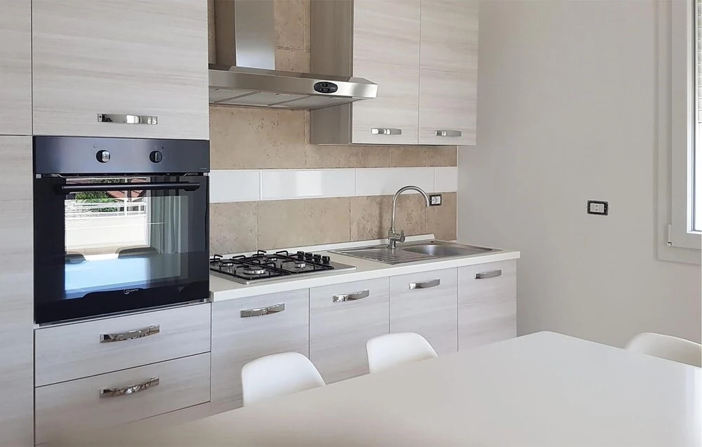 Beautiful Apartment in Torre Pali With Wifi and 2 Bedrooms