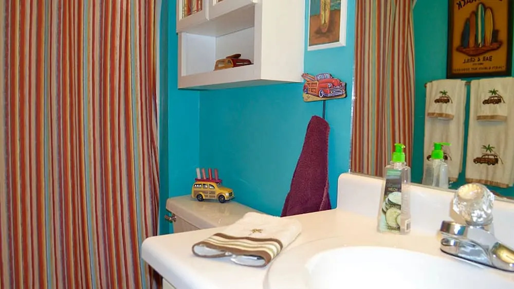 Birdhouse by Dune Vacation Rentals
