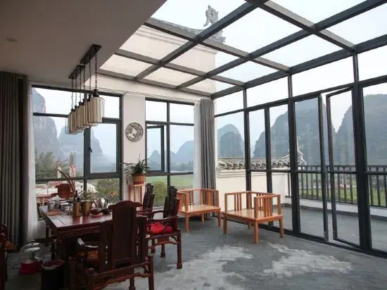Xiangyunge Holiday Hotel