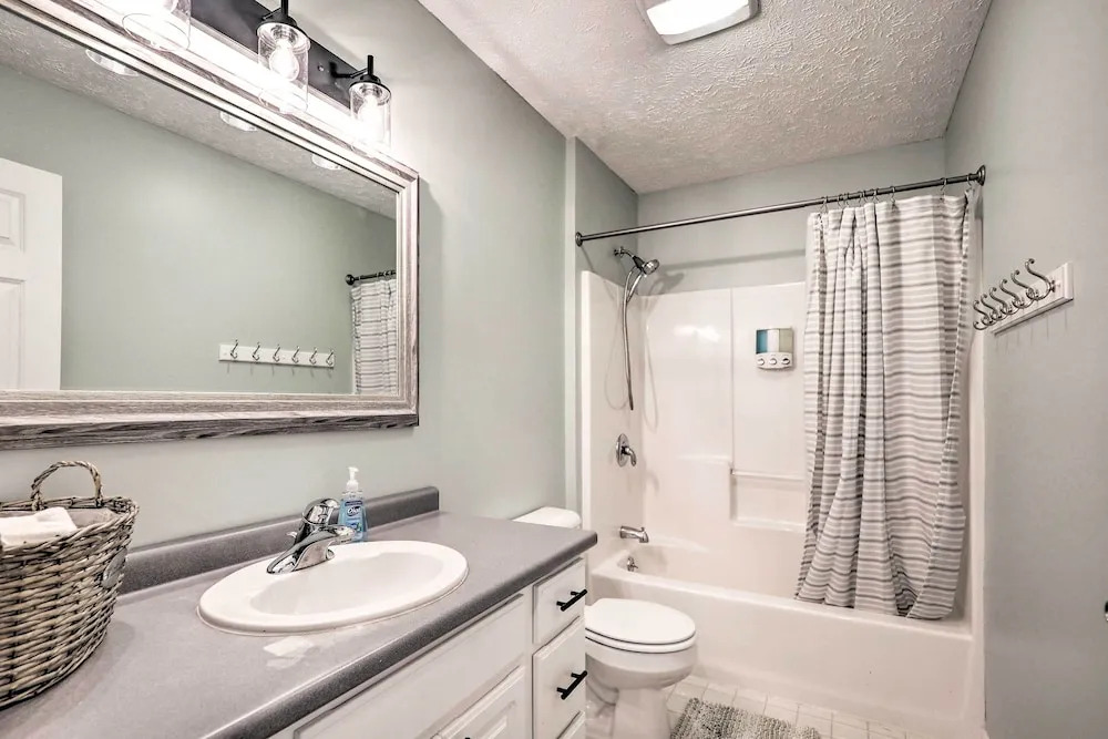 Beulah Family Home ~ 2 Mi to Dtwn + Beach!