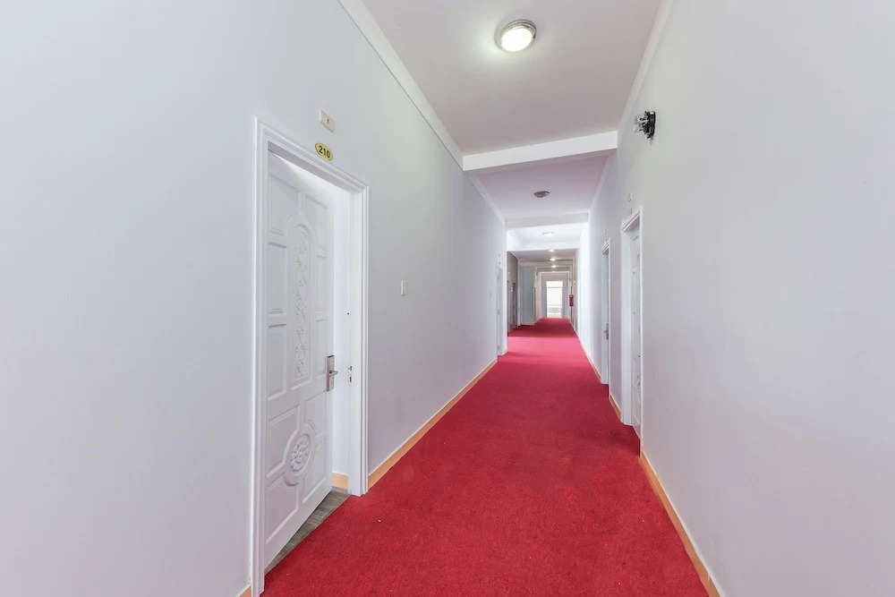 CCT Luxury Hotel