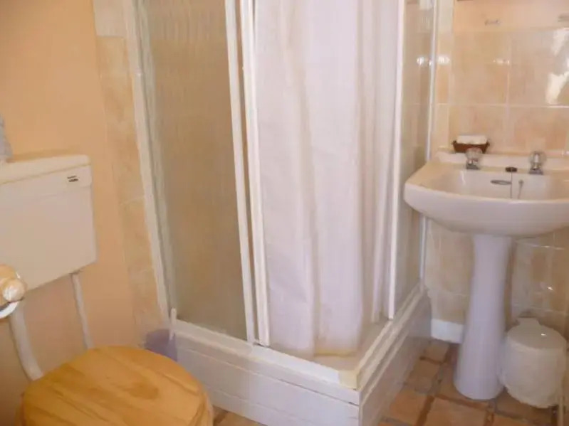 Clarendon Lodge - accommodation only