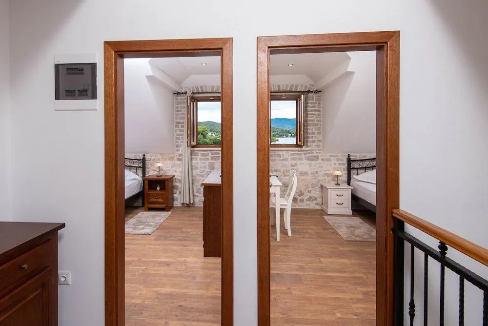 Villa Loviste Paradise