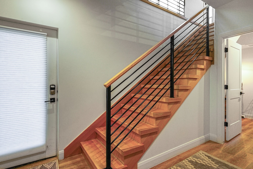 Hike, Ski & Explore Slc: Walkable Luxury Townhome