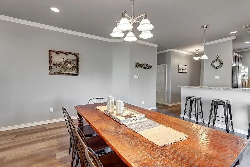 Captains Quarters 4 Bedroom Home by Redawning
