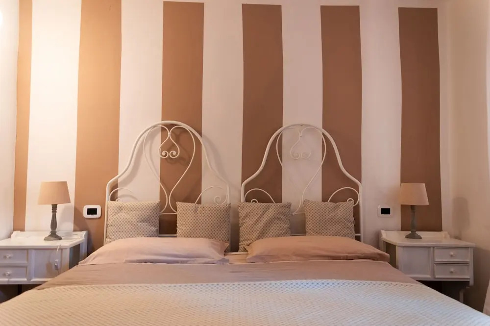 DEMIVIE GUESTHOUSE