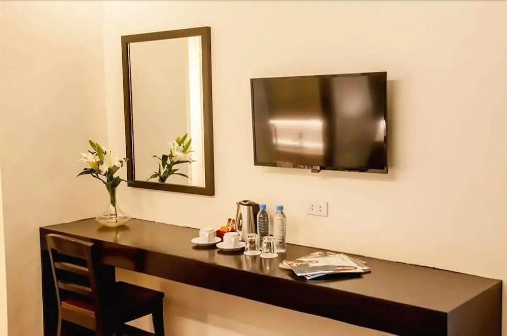 Piña Suites