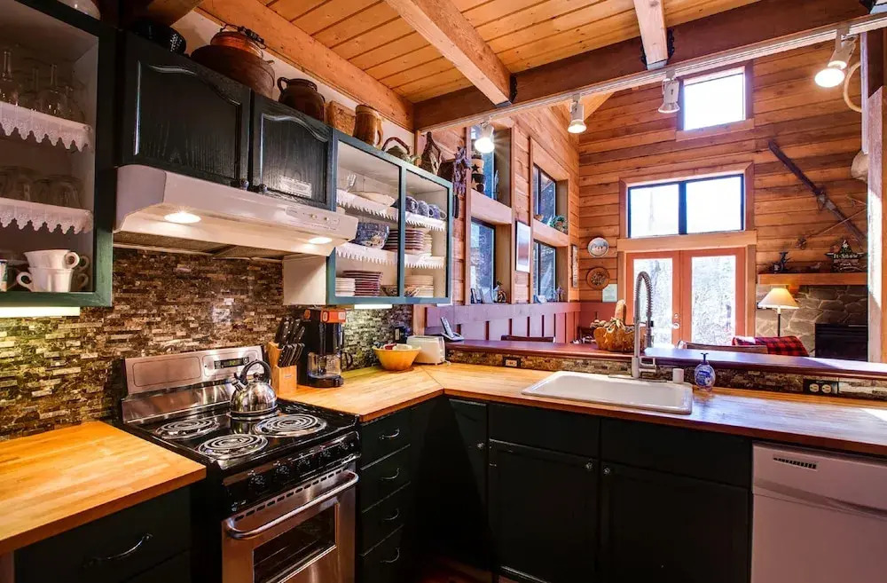 Mt Baker Rim Cabin 44 - A Cozy Rustic Cabin With Modern Charm