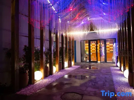 Ten Mile Spring Breeze Homestay in Tekes County