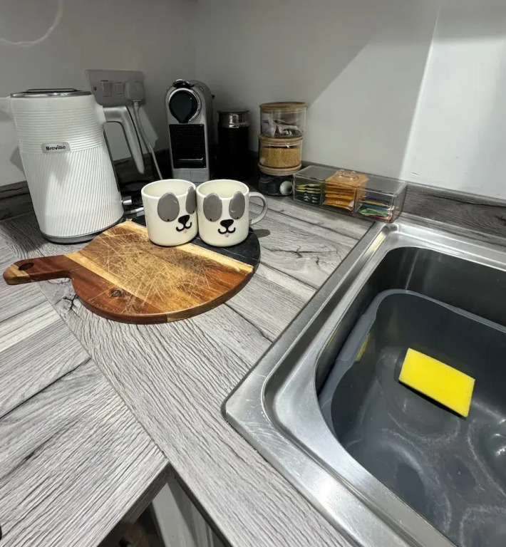 Stunning 1-bed Private Apartment in Norwich