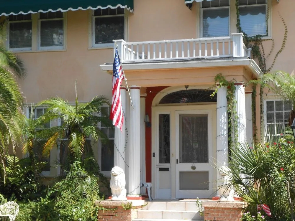 Magnolia Inn B&B