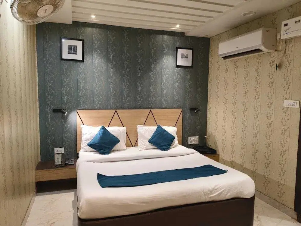 Hotel Aalishan