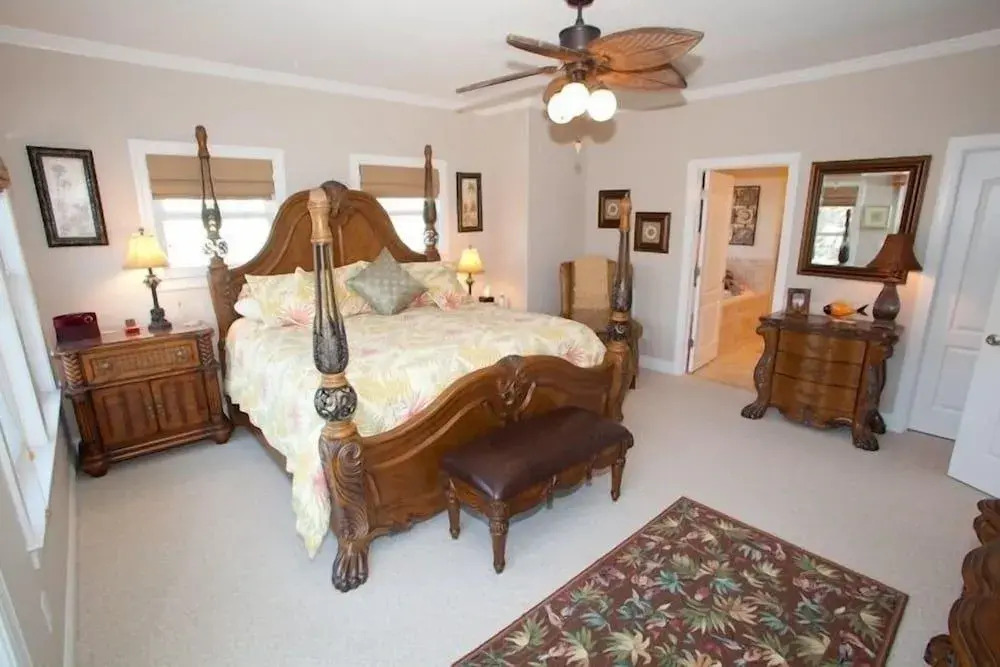 A Wind Song 5 Bedroom Home by Redawning