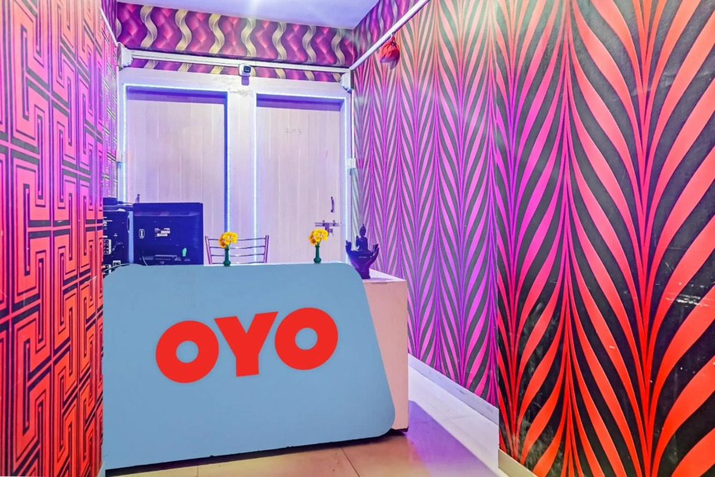 OYO Flagship 70224 Swarg Executive Paradise