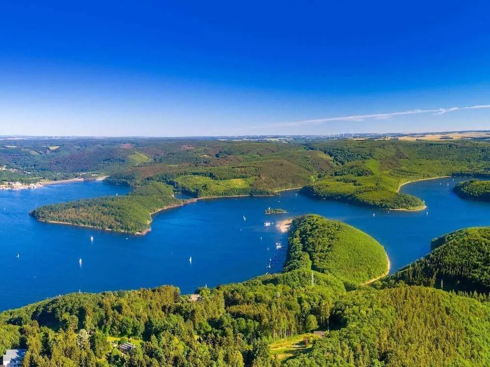 Modernes Apartment mit Parkplatz in der Eifel