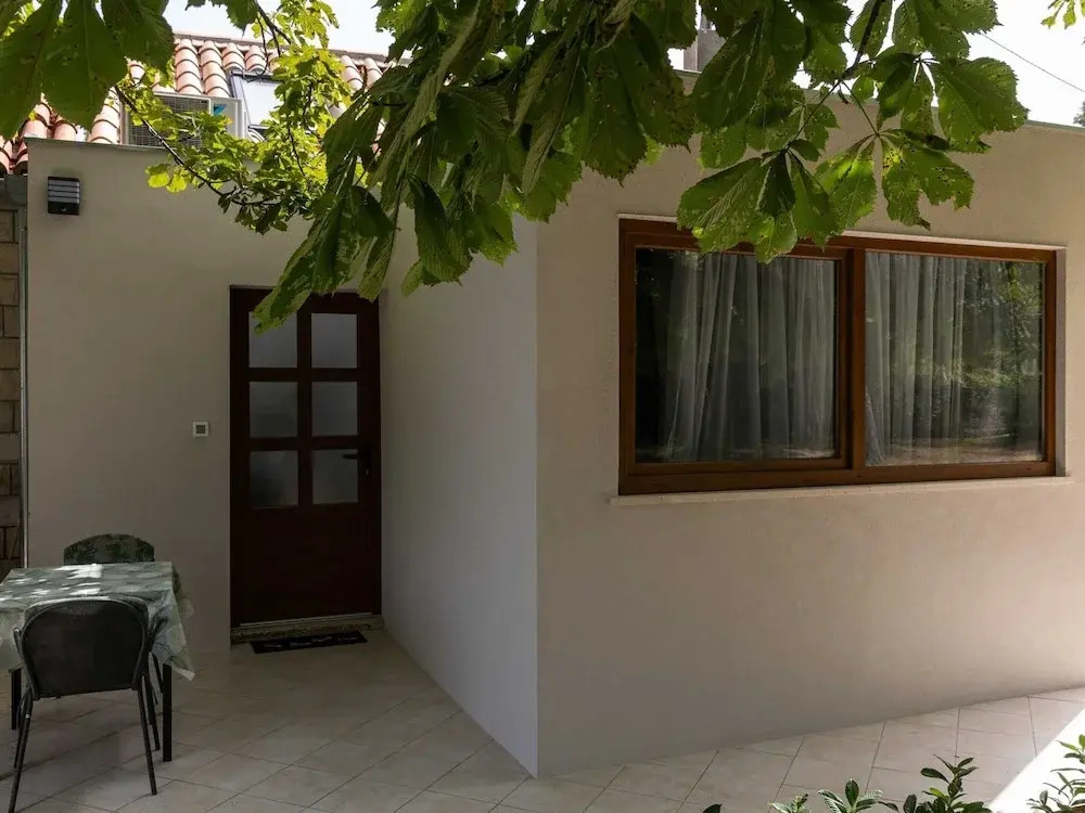 Apartment Thon - One Bedroom Apartment With Terrace and Garden View