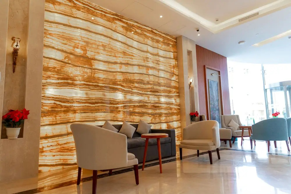 Lamar Azur Hotel