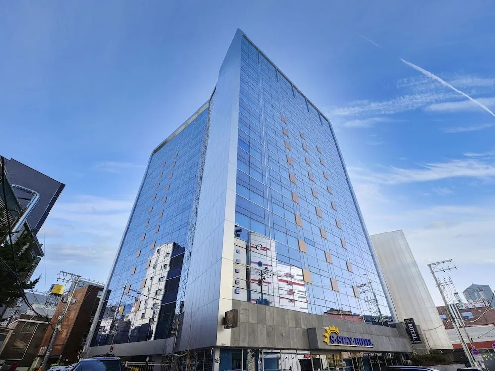 S Stay Hotel